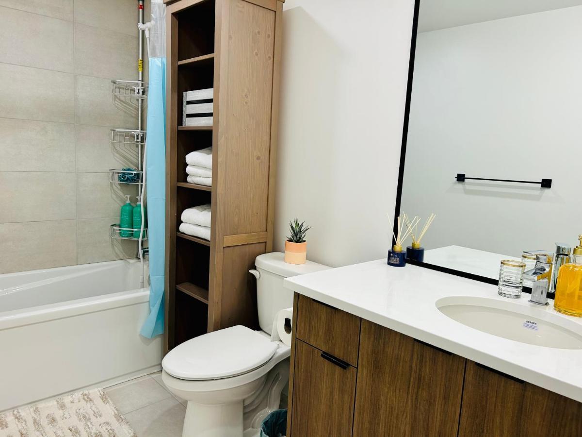 Victoria Private Studio Suite Colwood Екстер'єр фото